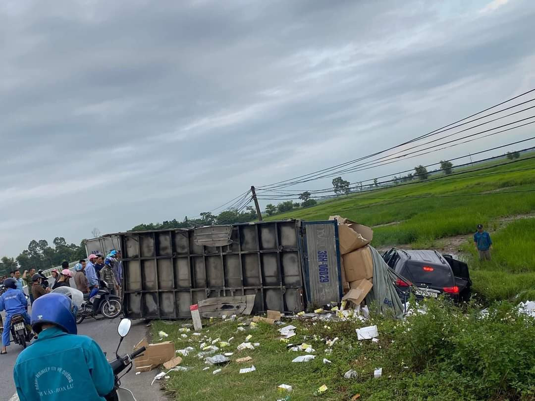 Hiện trường vụ tai nạn. Hiện trường vụ tai nạn.