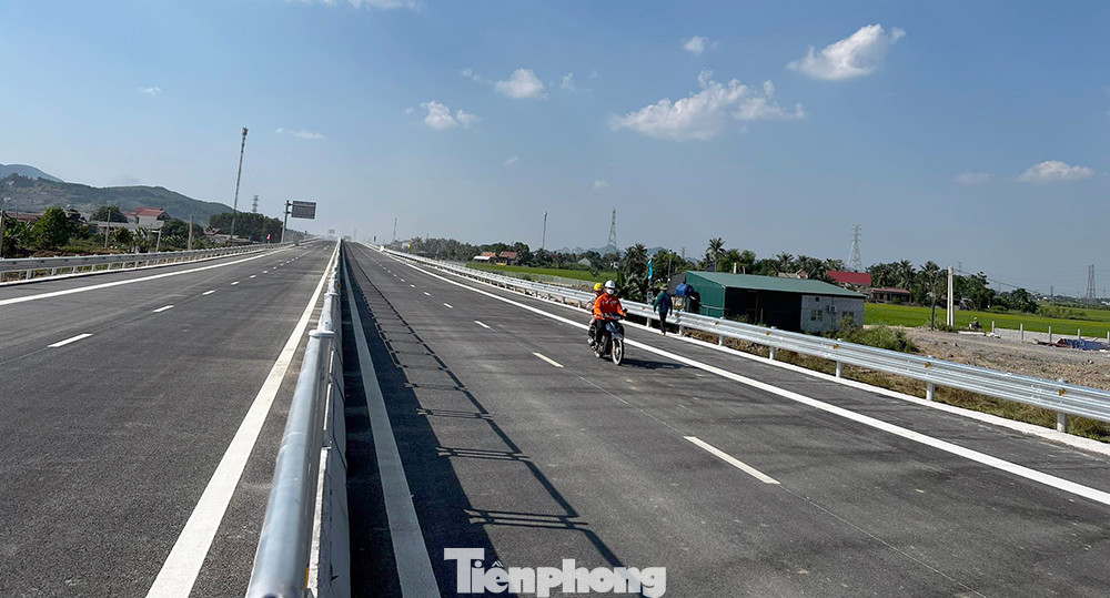 Tuyến chính cao tốc Quốc lộ 45 - Nghi Sơn - Diễn Châu cơ bản hoàn thiện để khai thác tạm.