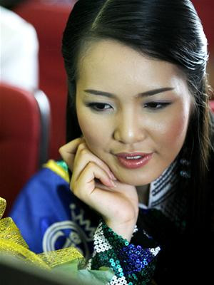 Á hậu 2 Thụy Vân