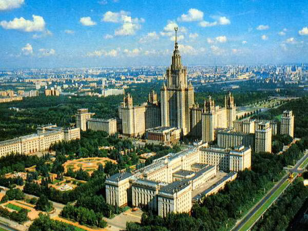 Trường Đại học Lomonosov của Nga giữ vị trí thứ 33 trong bảng xếp hạng 100 trường đại học tốt nhất thế giới năm ngoái