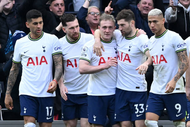 Bại trận 0-2 trước Tottenham, thầy trò HLV Porter có trận thứ 5 liên tiếp không biết mùi chiến thắng ảnh 13 Bại trận 0-2 trước Tottenham, thầy trò HLV Porter có trận thứ 5 liên tiếp không biết mùi chiến thắng ảnh 13