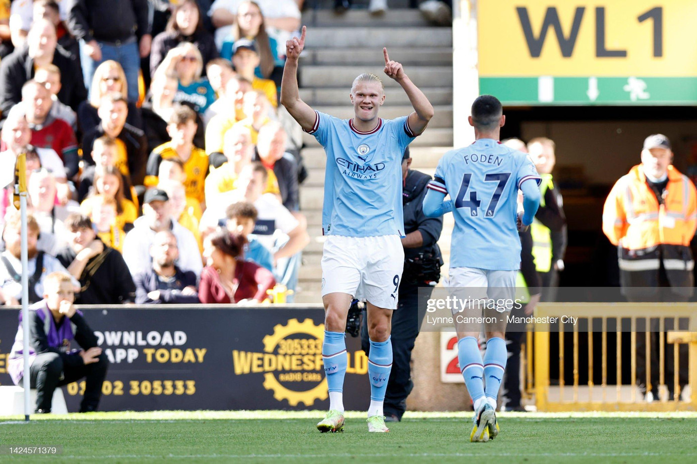 Erling Haaland đi vào lịch sử Ngoại hạng Anh trong ngày Man City đánh bại Wolves 3-0 ảnh 8 Erling Haaland đi vào lịch sử Ngoại hạng Anh trong ngày Man City đánh bại Wolves 3-0 ảnh 8