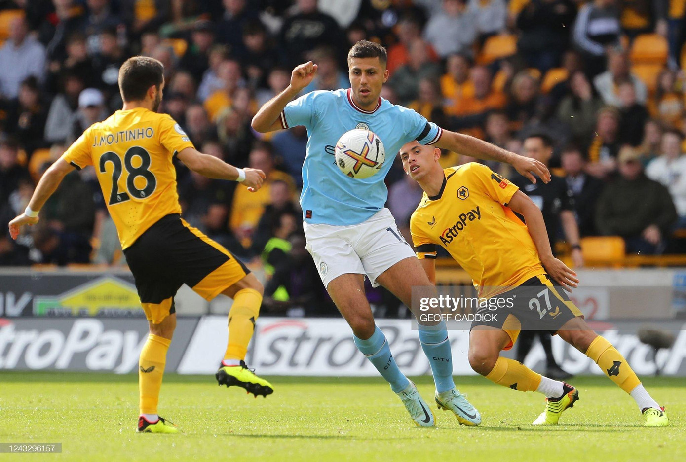 Erling Haaland đi vào lịch sử Ngoại hạng Anh trong ngày Man City đánh bại Wolves 3-0 ảnh 9 Erling Haaland đi vào lịch sử Ngoại hạng Anh trong ngày Man City đánh bại Wolves 3-0 ảnh 9