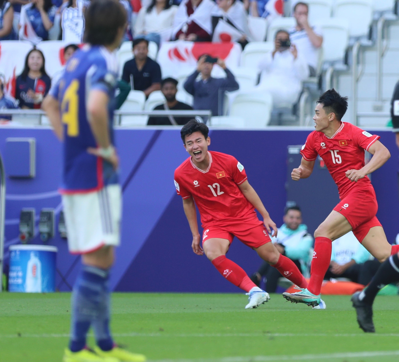 Việt Nam thua 2-4 đầy quả cảm trước Nhật Bản ảnh 18