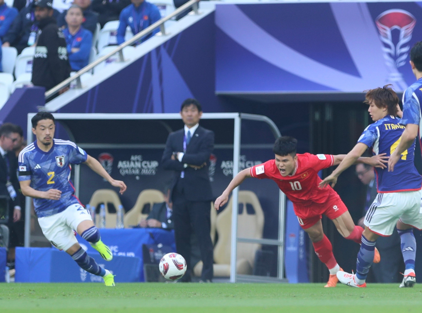 Việt Nam thua 2-4 đầy quả cảm trước Nhật Bản ảnh 23