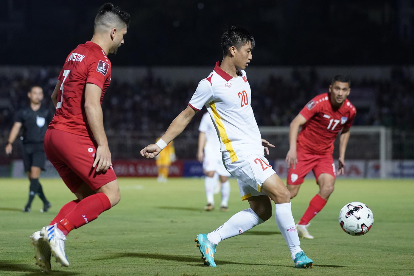 Tuấn Hải lập cú đúp, đội tuyển Việt Nam đánh bại Afghanistan trong trận đấu nhiều thử nghiệm ảnh 13 Tuấn Hải lập cú đúp, đội tuyển Việt Nam đánh bại Afghanistan trong trận đấu nhiều thử nghiệm ảnh 13
