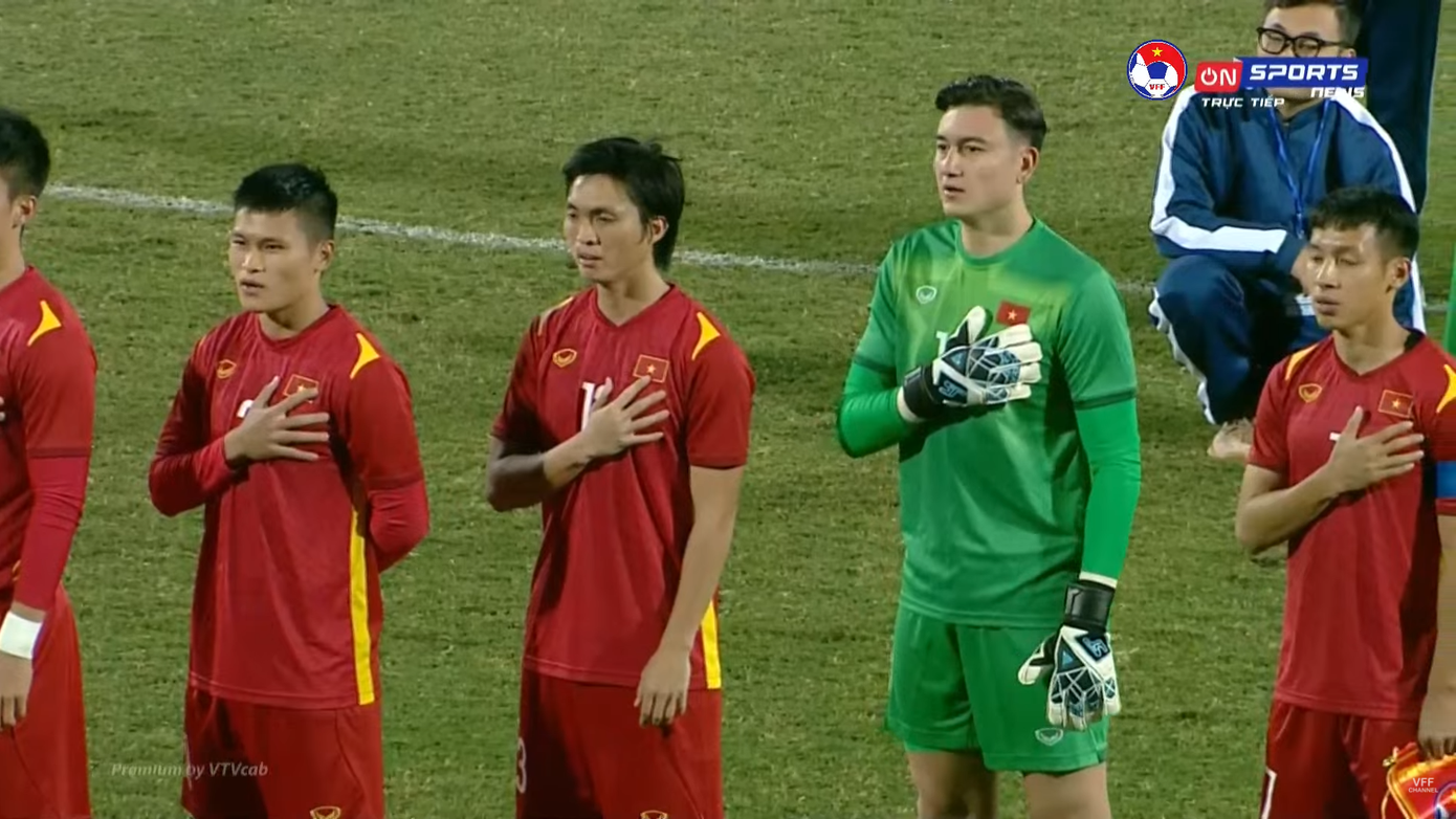 Đội tuyển Việt Nam nhọc nhằn vượt qua Philippines 1-0 với bàn thắng phút bù giờ của Văn Quyết ảnh 1 Đội tuyển Việt Nam nhọc nhằn vượt qua Philippines 1-0 với bàn thắng phút bù giờ của Văn Quyết ảnh 1