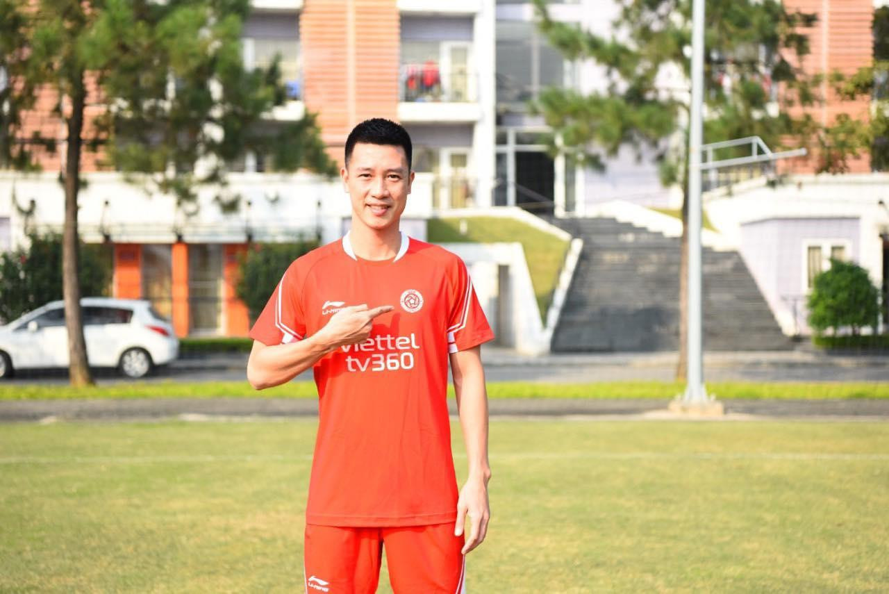 Tiền vệ Nguyễn Huy Hùng.