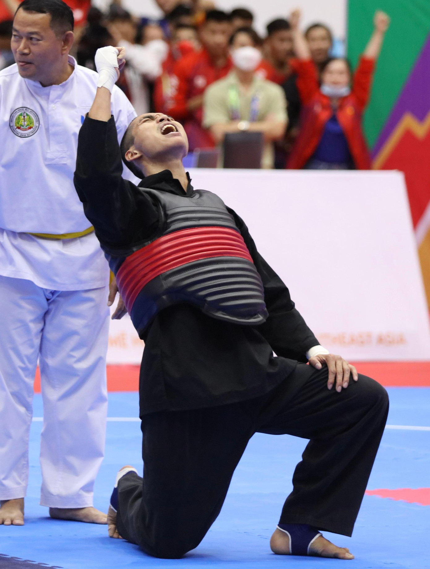 Trực tiếp SEA Games 31 ngày 16/5: Kình ngư Hưng Nguyên tiếp tục 'rinh' vàng từ hồ bơi ảnh 23