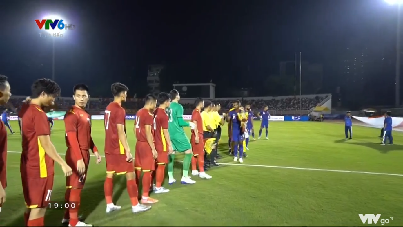 Đội tuyển Việt Nam đánh bại Singapore 4-0 trong ngày Văn Quyết và dàn tân binh tỏa sáng ảnh 6 Đội tuyển Việt Nam đánh bại Singapore 4-0 trong ngày Văn Quyết và dàn tân binh tỏa sáng ảnh 6