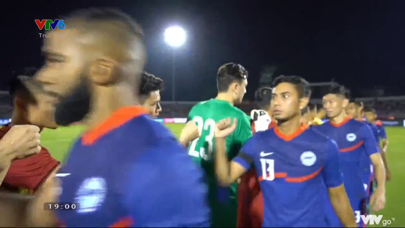 Đội tuyển Việt Nam đánh bại Singapore 4-0 trong ngày Văn Quyết và dàn tân binh tỏa sáng ảnh 7 Đội tuyển Việt Nam đánh bại Singapore 4-0 trong ngày Văn Quyết và dàn tân binh tỏa sáng ảnh 7