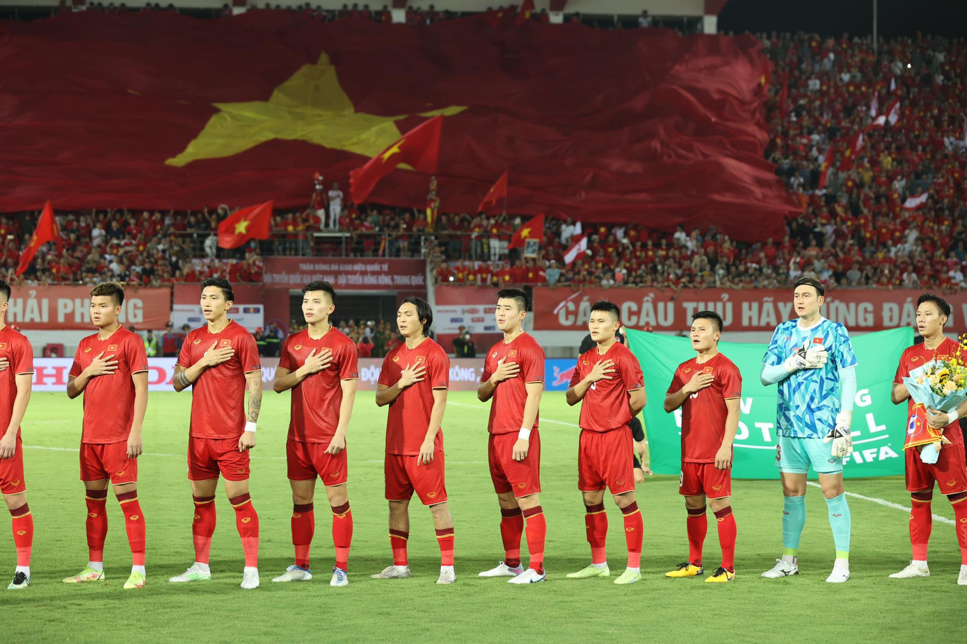 Vượt qua Hồng Kông (Trung Quốc) 1-0, ĐTVN có chiến thắng đầu tiên cùng HLV Troussier ảnh 25