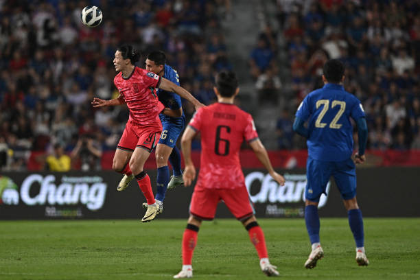 Thua đậm Hàn Quốc 0-3, Thái Lan hẹp cơ hội vào vòng trong ảnh 14 Thua đậm Hàn Quốc 0-3, Thái Lan hẹp cơ hội vào vòng trong ảnh 14