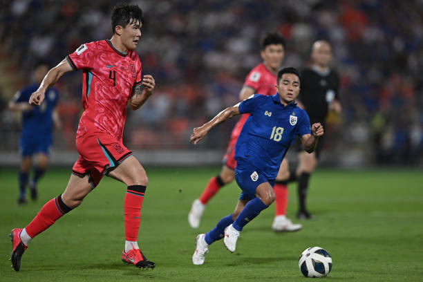 Thua đậm Hàn Quốc 0-3, Thái Lan hẹp cơ hội vào vòng trong ảnh 12 Thua đậm Hàn Quốc 0-3, Thái Lan hẹp cơ hội vào vòng trong ảnh 12