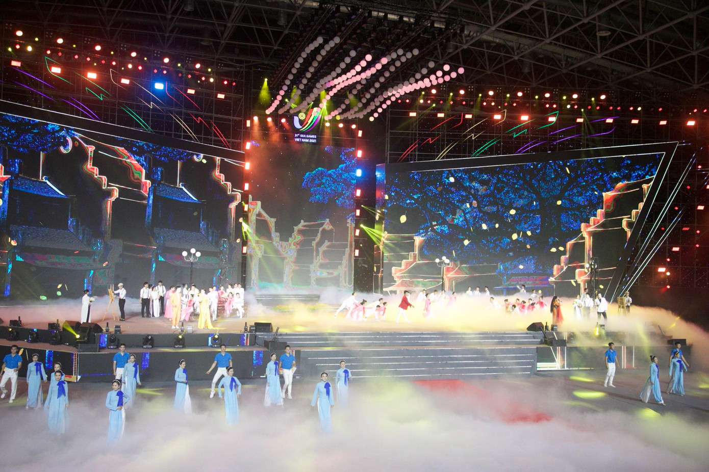 Trực tiếp Lễ bế mạc SEA Games 31: Tạm biệt Việt Nam, xin chào Campuchia 2023-SEA Games 32 ảnh 4