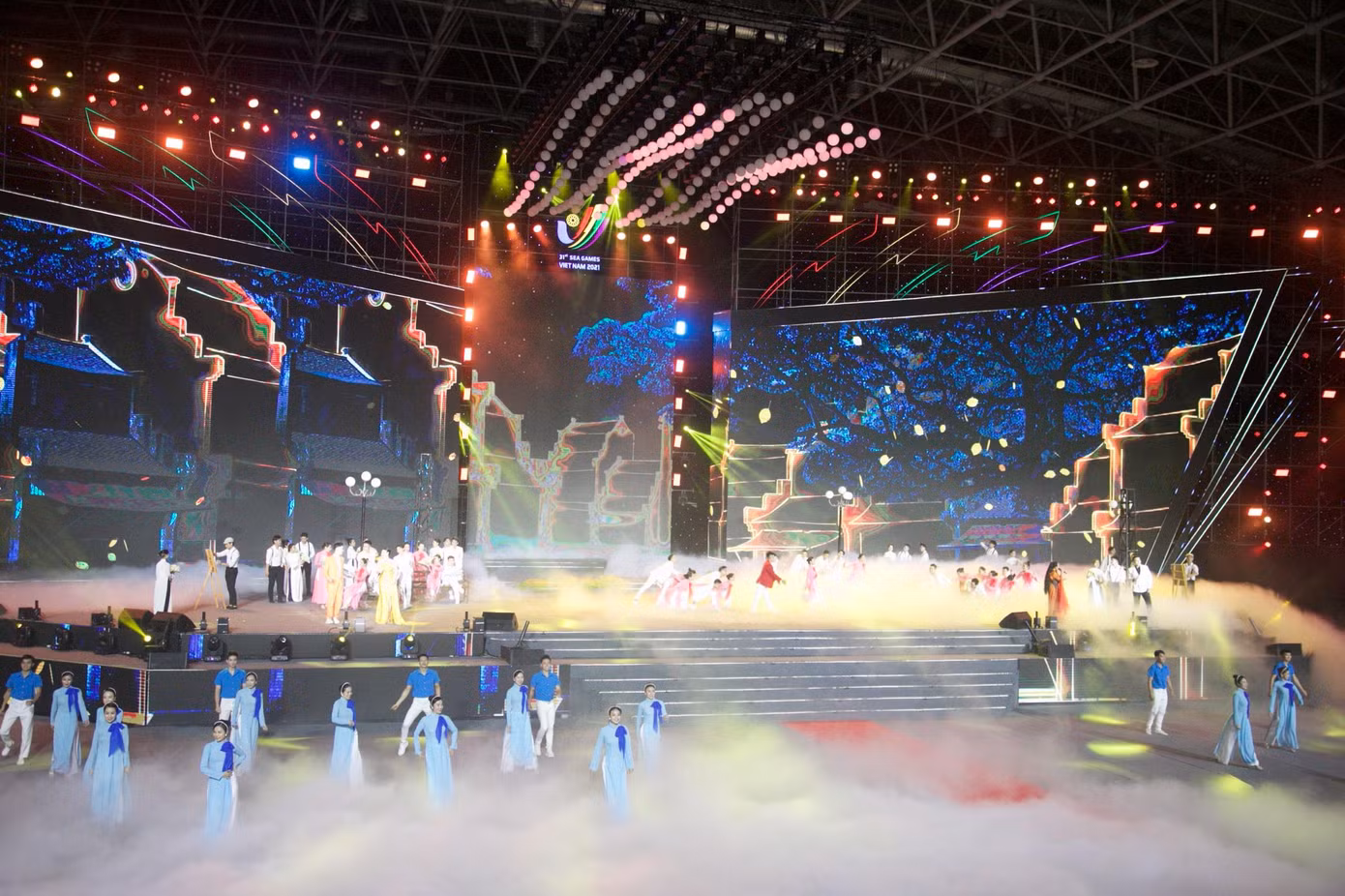 Trực tiếp Lễ bế mạc SEA Games 31: Tạm biệt Việt Nam, xin chào Campuchia 2023-SEA Games 32 ảnh 4