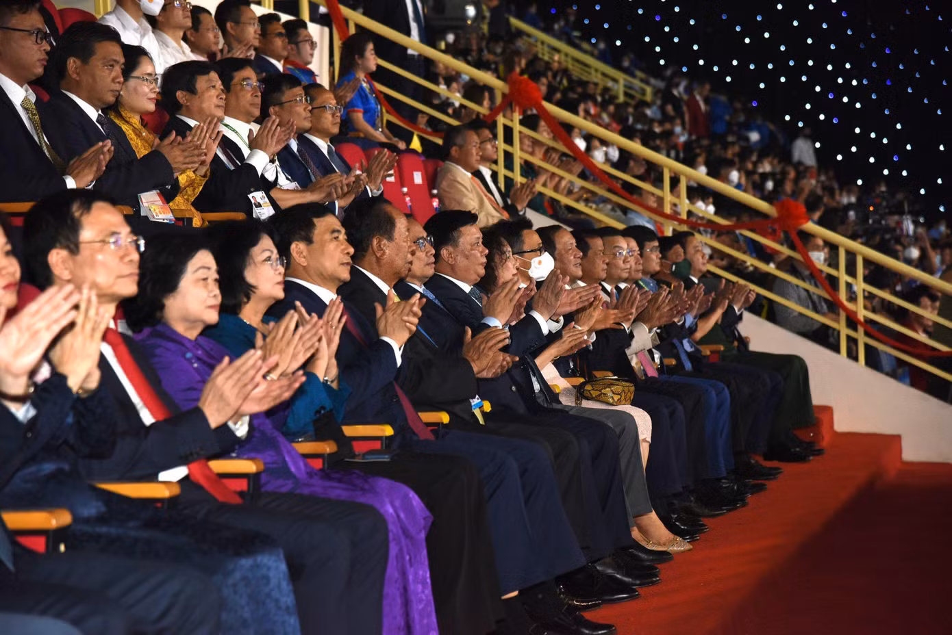 Trực tiếp Lễ bế mạc SEA Games 31: Tạm biệt Việt Nam, xin chào Campuchia 2023-SEA Games 32 ảnh 10