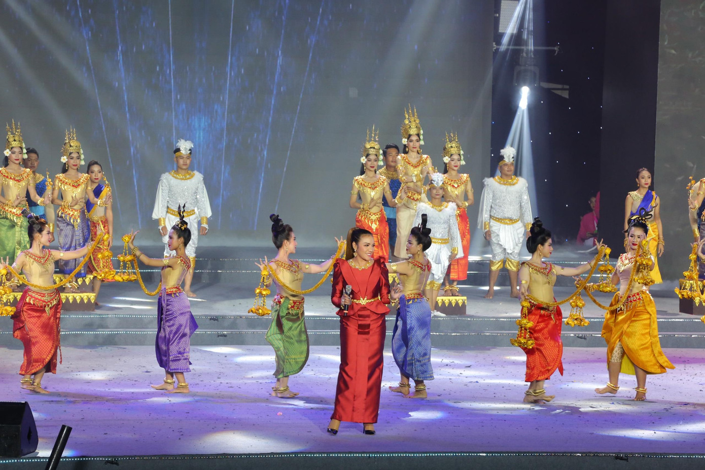 Trực tiếp Lễ bế mạc SEA Games 31: Tạm biệt Việt Nam, xin chào Campuchia 2023-SEA Games 32 ảnh 27