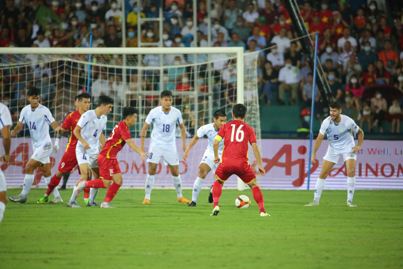 U23 Việt Nam chưa thể lấy ngôi đầu bảng sau trận hoà U23 Philippines ảnh 28