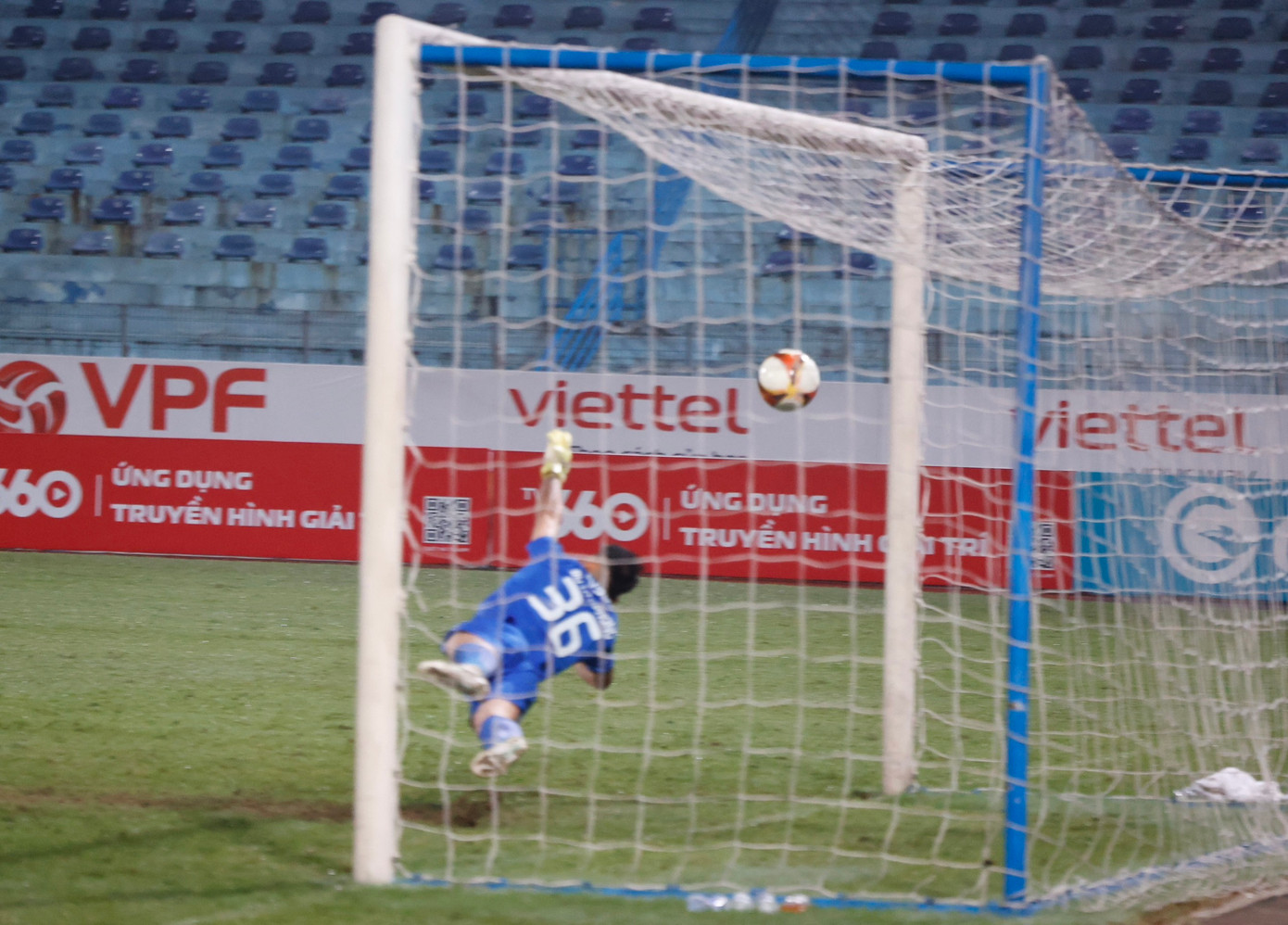 VAR lên tiếng, Thể Công Viettel thua ngược Bình Dương 0-1 ảnh 19 VAR lên tiếng, Thể Công Viettel thua ngược Bình Dương 0-1 ảnh 19