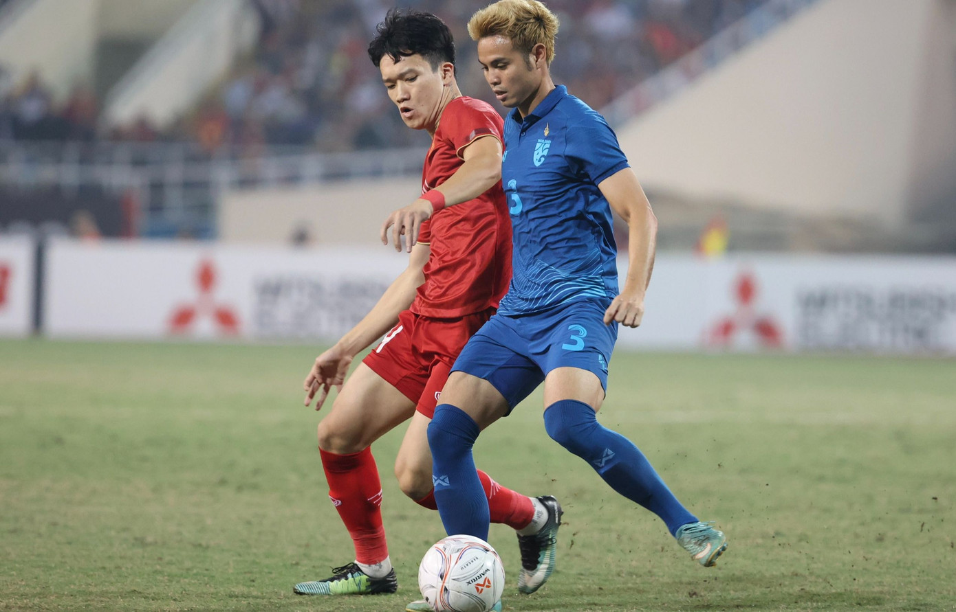 Hình ảnh này có thể xuất hiện trên sân cỏ V-League?