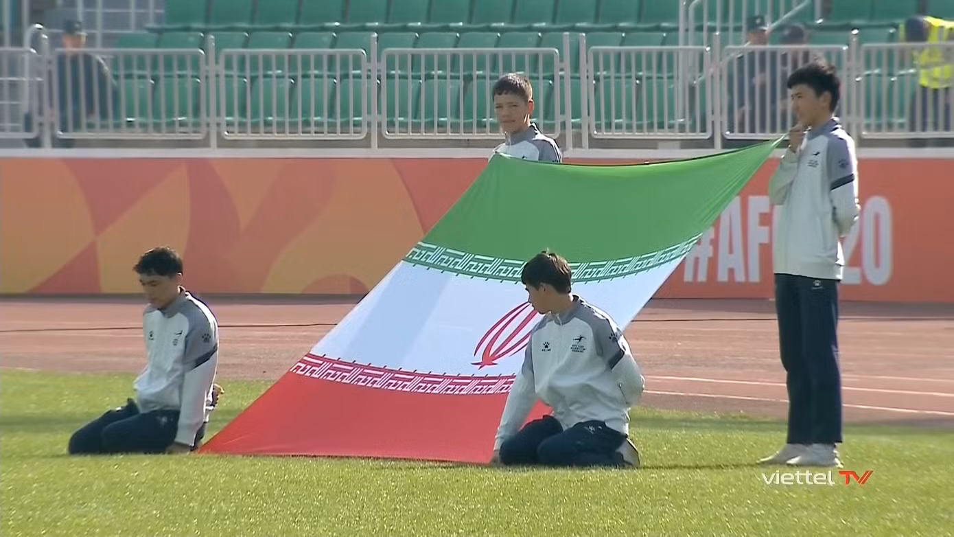 Thua U20 Iran 1-3, nỗ lực tuyệt vời của U20 Việt Nam không được đền đáp ảnh 6 Thua U20 Iran 1-3, nỗ lực tuyệt vời của U20 Việt Nam không được đền đáp ảnh 6