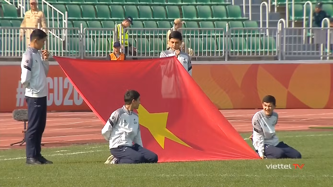 Thua U20 Iran 1-3, nỗ lực tuyệt vời của U20 Việt Nam không được đền đáp ảnh 3 Thua U20 Iran 1-3, nỗ lực tuyệt vời của U20 Việt Nam không được đền đáp ảnh 3