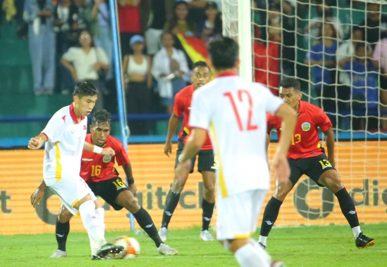 U23 Việt Nam vào bán kết với ngôi nhất bảng dù vẫn gặp khó trong ghi bàn ảnh 15
