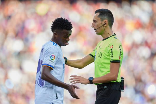 Barcelona vs Real Madrid 1-2: Ancelotti có chiến thắng đầu tiên ở Nou Camp ảnh 9