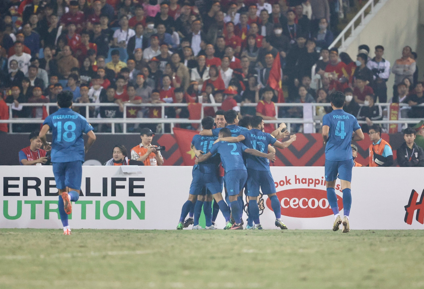 Để Thái Lan cầm hoà 2-2 trên sân nhà, tuyển Việt Nam đối mặt thách thức ở trận chung kết lượt về ảnh 43