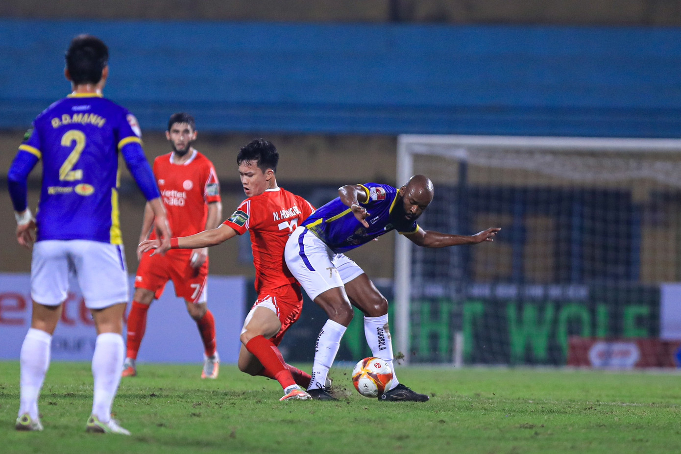 Derby thủ đô bất phân thắng bại, Danh Trung giúp Viettel giật lại 1 điểm từ tay Hà Nội FC ảnh 5 Derby thủ đô bất phân thắng bại, Danh Trung giúp Viettel giật lại 1 điểm từ tay Hà Nội FC ảnh 5