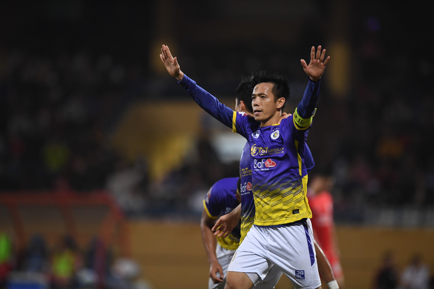 Derby thủ đô bất phân thắng bại, Danh Trung giúp Viettel giật lại 1 điểm từ tay Hà Nội FC ảnh 8 Derby thủ đô bất phân thắng bại, Danh Trung giúp Viettel giật lại 1 điểm từ tay Hà Nội FC ảnh 8