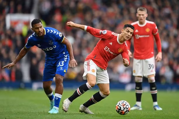 M.U vs Everton 1-1: Quỷ đỏ vô kế khả thi ảnh 14 M.U vs Everton 1-1: Quỷ đỏ vô kế khả thi ảnh 14