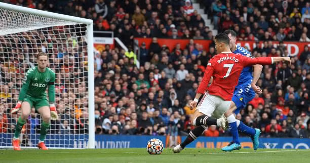 M.U vs Everton 1-1: Quỷ đỏ vô kế khả thi ảnh 18 M.U vs Everton 1-1: Quỷ đỏ vô kế khả thi ảnh 18