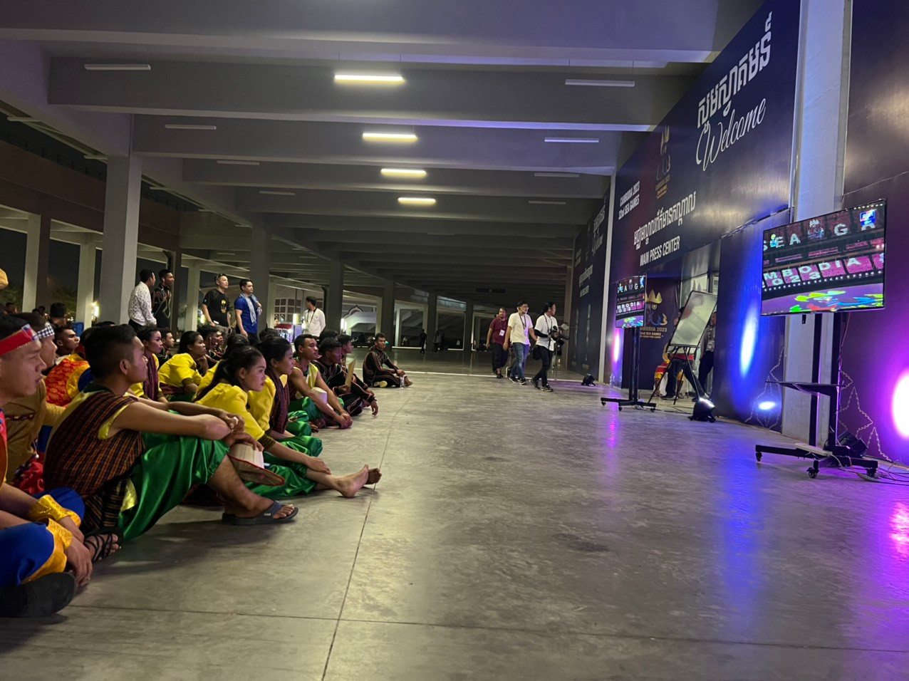 Lễ khai mạc SEA Games 32: Lung linh sắc màu ảnh 30