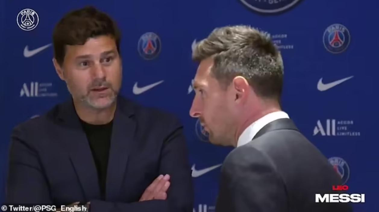 Đoạn video kết thúc với cảnh Messi trò chuyện với tân HLV đồng hương Pochettino