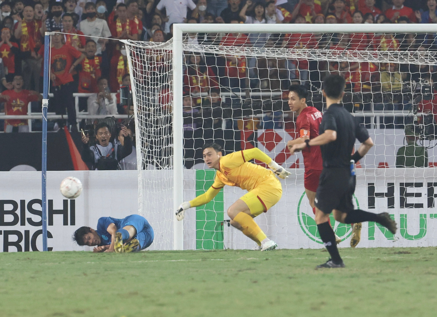 Để Thái Lan cầm hoà 2-2 trên sân nhà, tuyển Việt Nam đối mặt thách thức ở trận chung kết lượt về ảnh 55