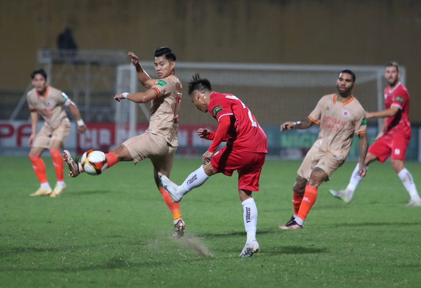 Bị Hải Phòng cầm chân 1-1, CAHN nuối tiếc ảnh 2 Bị Hải Phòng cầm chân 1-1, CAHN nuối tiếc ảnh 2