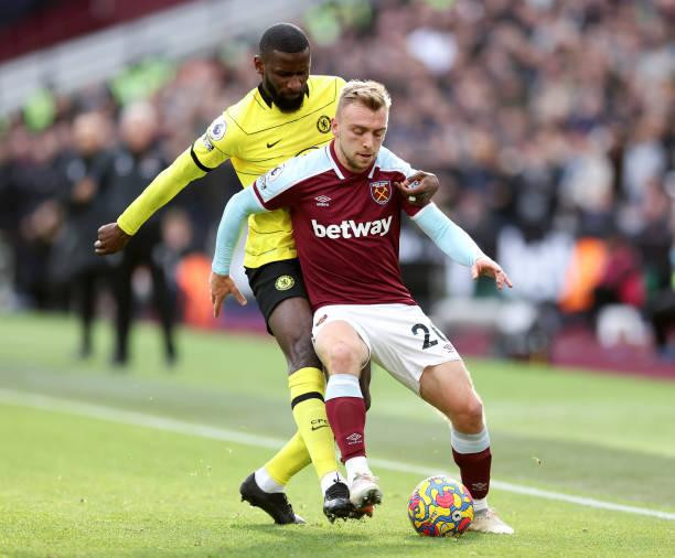 West Ham vs Chelsea 3-2: Búa tạ giáng đòn đau cho tham vọng của Chelsea ảnh 8 West Ham vs Chelsea 3-2: Búa tạ giáng đòn đau cho tham vọng của Chelsea ảnh 8