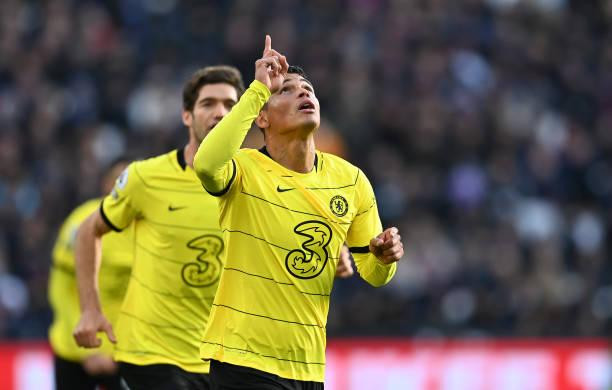 West Ham vs Chelsea 3-2: Búa tạ giáng đòn đau cho tham vọng của Chelsea ảnh 10 West Ham vs Chelsea 3-2: Búa tạ giáng đòn đau cho tham vọng của Chelsea ảnh 10