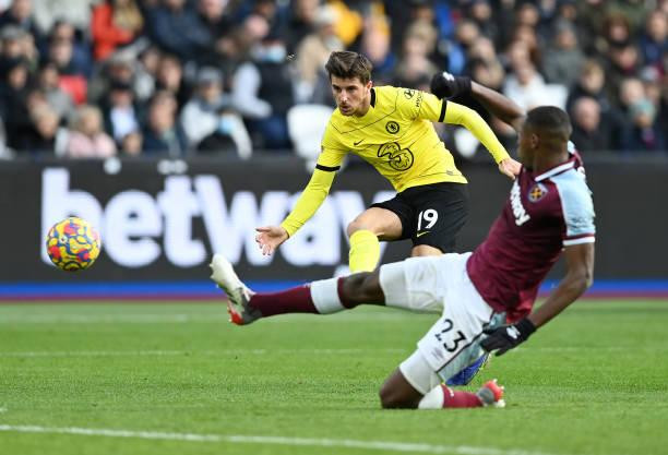 West Ham vs Chelsea 3-2: Búa tạ giáng đòn đau cho tham vọng của Chelsea ảnh 13 West Ham vs Chelsea 3-2: Búa tạ giáng đòn đau cho tham vọng của Chelsea ảnh 13