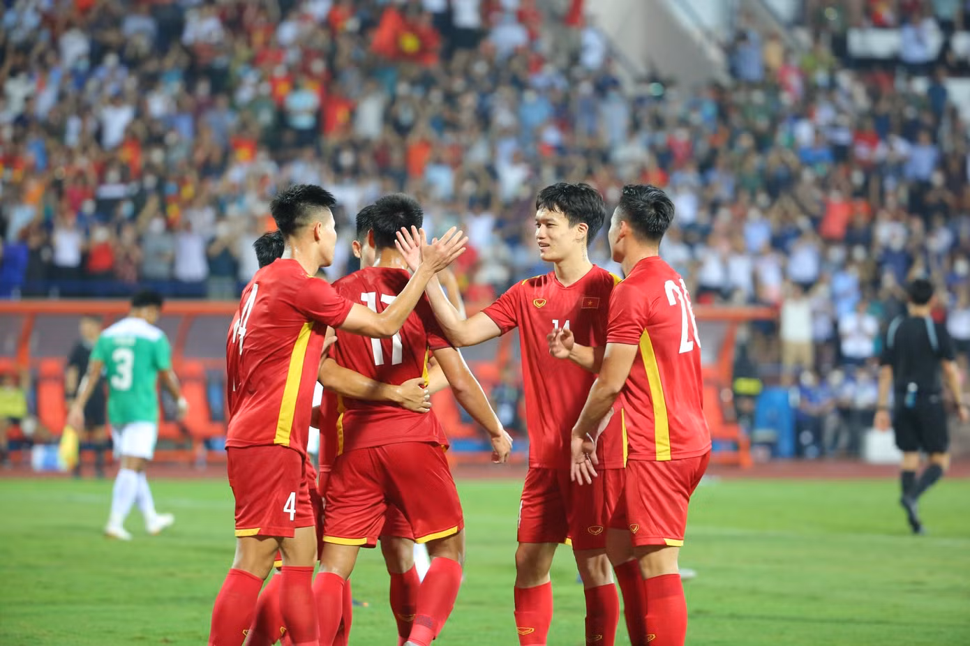Mưa bàn thắng ở Việt Trì, U23 Việt Nam 'mở hàng' hoành tráng ảnh 33