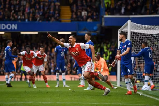 Đánh bại Chelsea ở derby London, Arsenal giành lại ngôi đầu từ tay Man City ảnh 14 Đánh bại Chelsea ở derby London, Arsenal giành lại ngôi đầu từ tay Man City ảnh 14