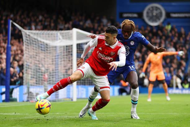 Đánh bại Chelsea ở derby London, Arsenal giành lại ngôi đầu từ tay Man City ảnh 9