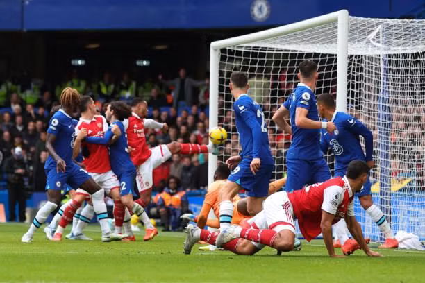 Đánh bại Chelsea ở derby London, Arsenal giành lại ngôi đầu từ tay Man City ảnh 13 Đánh bại Chelsea ở derby London, Arsenal giành lại ngôi đầu từ tay Man City ảnh 13