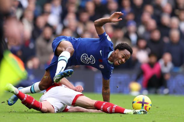 Đánh bại Chelsea ở derby London, Arsenal giành lại ngôi đầu từ tay Man City ảnh 11