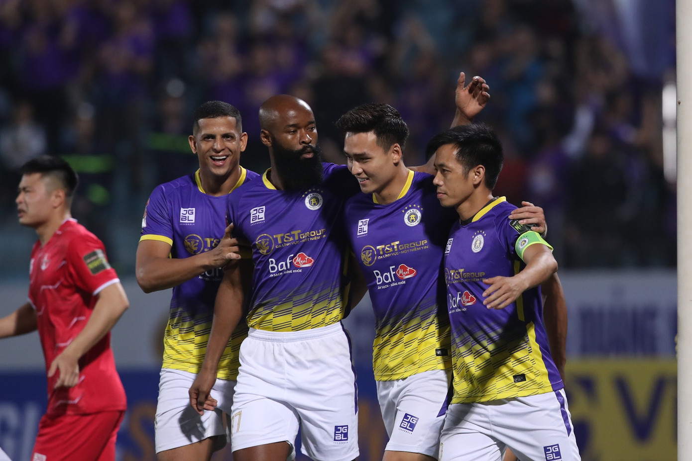 Đại thắng Hải Phòng 3-0, CLB Hà Nội trở lại ngôi đầu Night Wolf V-League 2023 ảnh 6