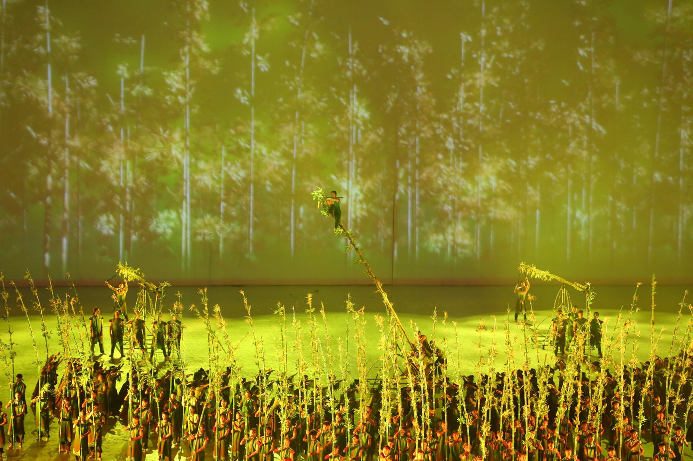 Lễ khai mạc SEA Games 31: Vì một Đông Nam Á mạnh mẽ hơn ảnh 28