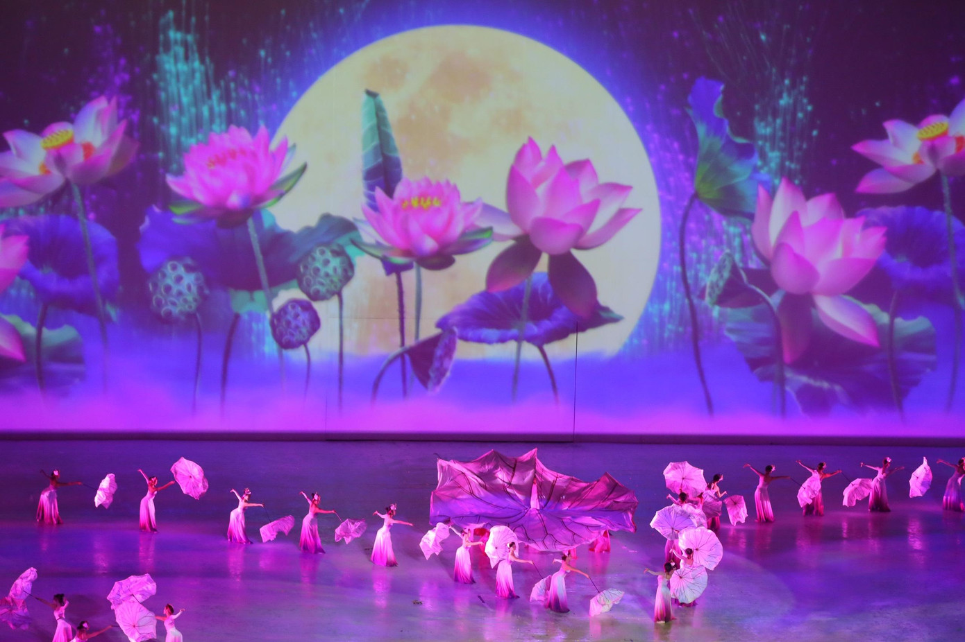 Lễ khai mạc SEA Games 31: Vì một Đông Nam Á mạnh mẽ hơn ảnh 37