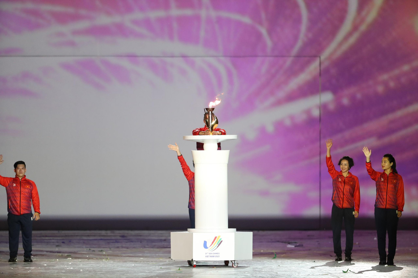 Lễ khai mạc SEA Games 31: Vì một Đông Nam Á mạnh mẽ hơn ảnh 75